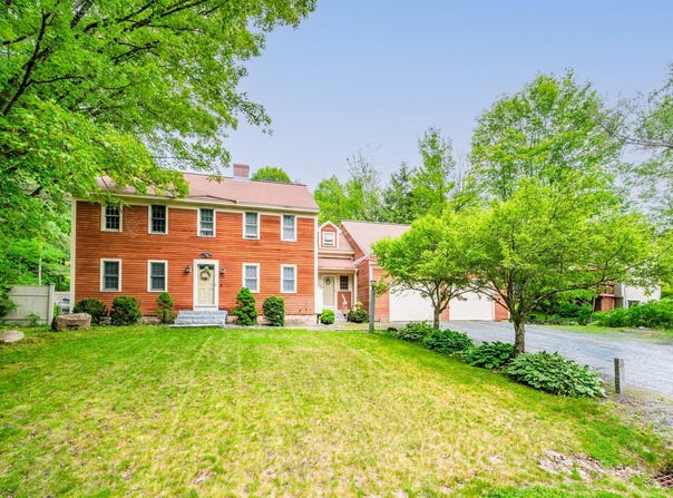 65 Barrett Road, New London, NH 03257