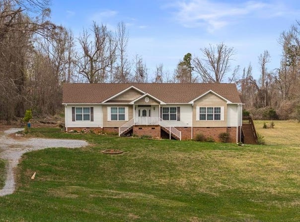 3311 Indian Oak Road, Crewe, VA 23930