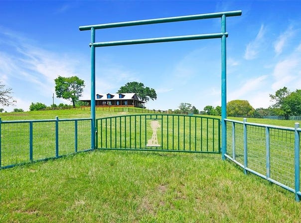 575 County Road 1214, Quitman, TX 75783