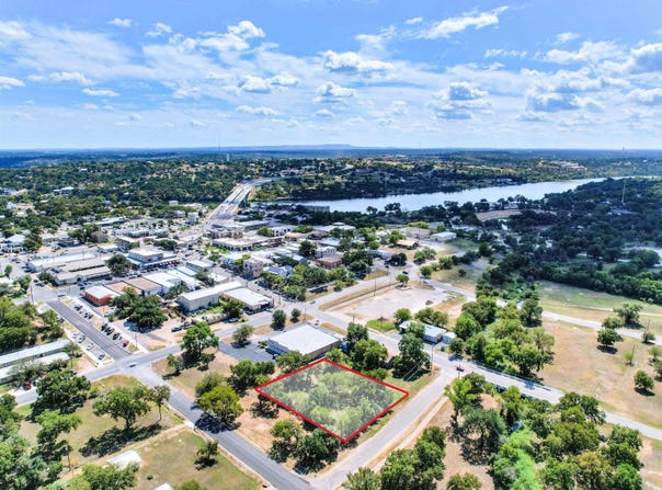 307 Avenue K, Marble Falls, TX 78654
