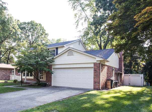 14125 Riverside Drive, Livonia, MI 48154