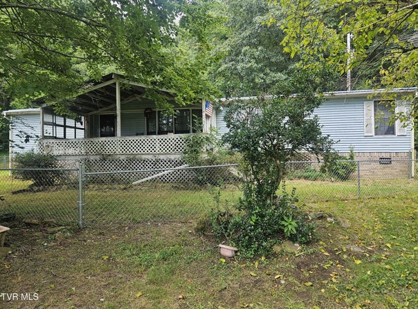 4916 Jasper Road, Duffield, VA 24244
