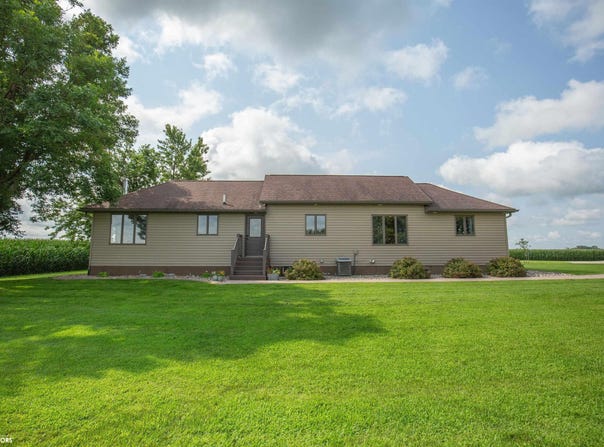 702 260Th Street, Algona, IA 50511