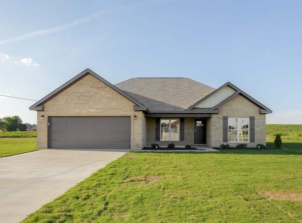 1056 Co Rd 31, Killen, AL 35645