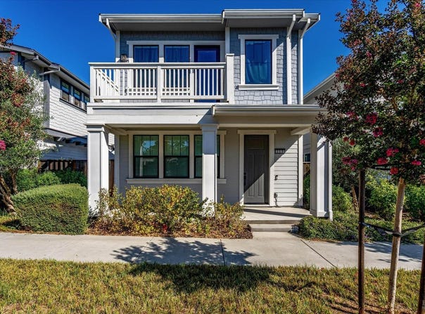 119 Chiquita Road, Healdsburg, CA 95448