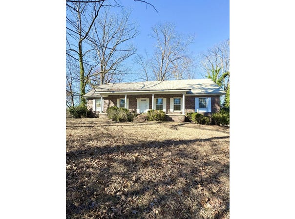219 Woodland Heights Dr, Columbus, MS 39705