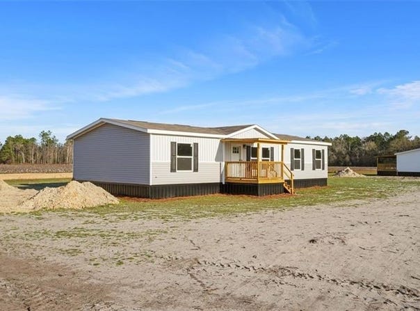 272 Three C Road, Jesup, GA 31545
