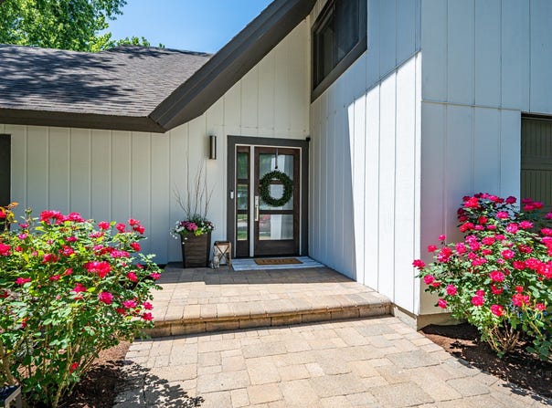 52 Redstart Road, Naperville, IL 60565