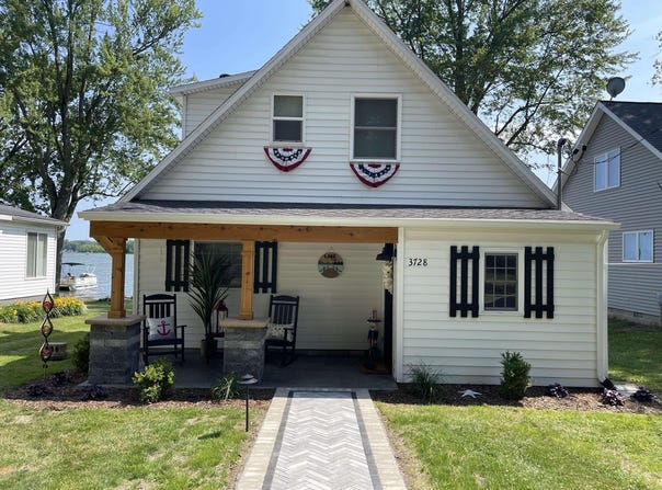 3728 Peterson Drive, Gobles, MI 49055