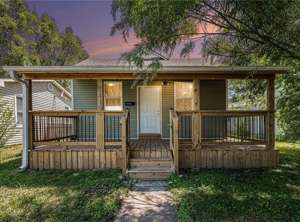 2419 S 10th Street, St Joseph, MO 64503