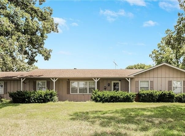 561 SW County Road O N/A, Holden, MO 64040