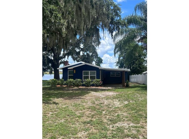 915 W MAIN STREET, LAKE HAMILTON, FL 33851