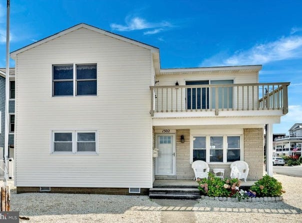 1502 N BARNEGAT AVENUE, SURF CITY, NJ 08008