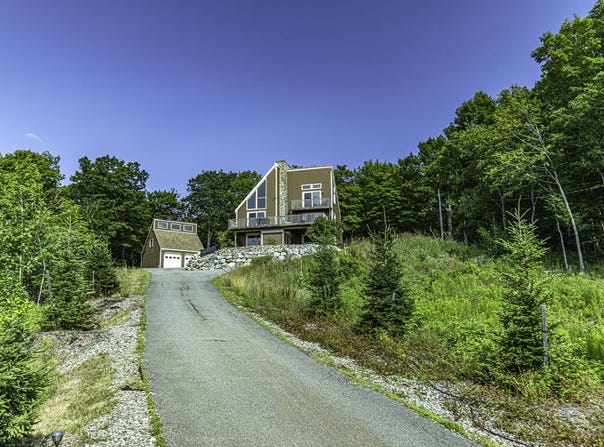 40 Skyline Drive, Holden, ME 04429