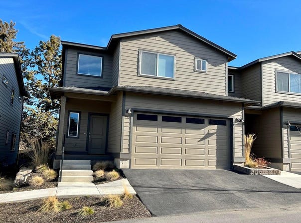 940 NE Paula Drive, Bend, OR 97701