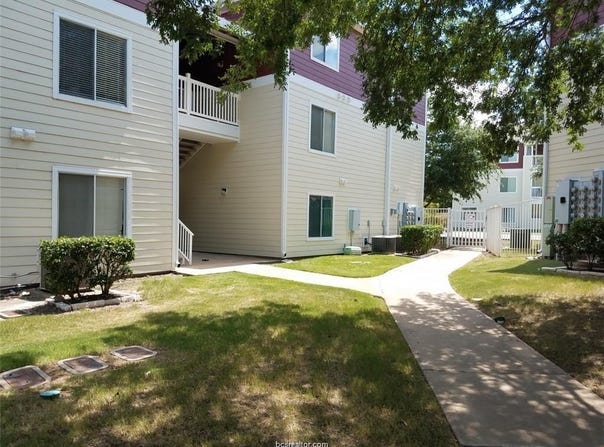 519 Southwest Parkway, College Station, TX 77840