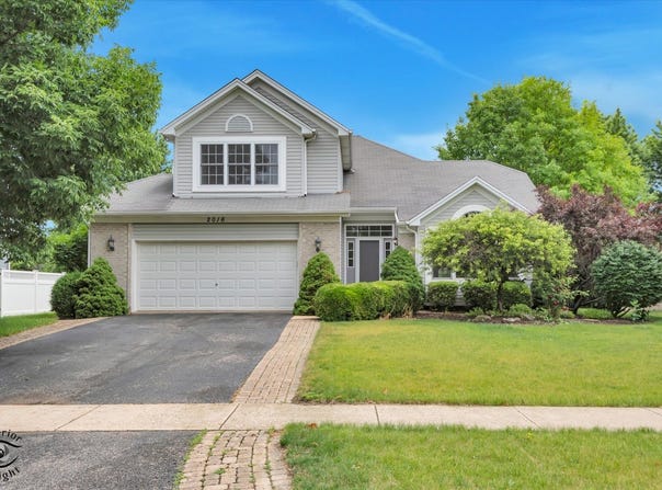 2016 Saint Andrews Drive, Plainfield, IL 60586