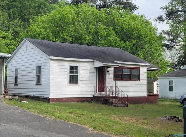434 4th Street NW, Arab, AL 35016