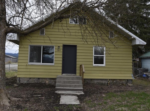 301 2nd Ave, Cusick, WA 99119