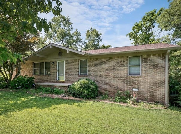 207 Sugar Hill Dr, SPARTA, TN 38583