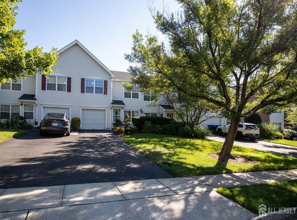 5 Ardmore Place, East Brunswick, NJ 08816
