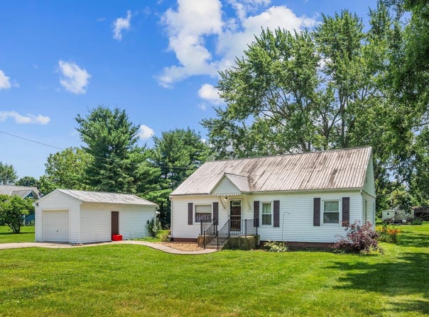 107 Vine Street, Ashley, OH 43003