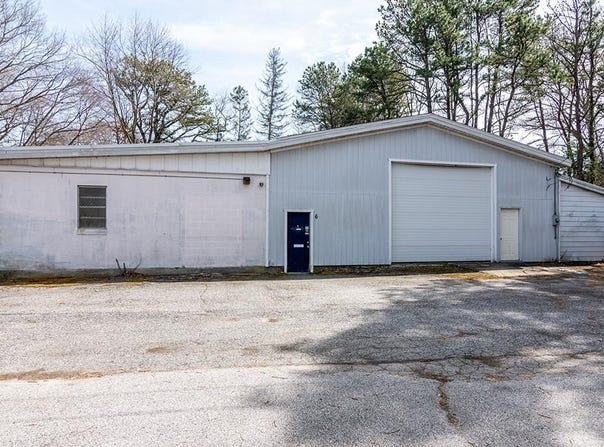 6 Chestnut Street, Coventry, RI 02816