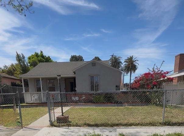 2435 Gale, Long Beach, CA 90810