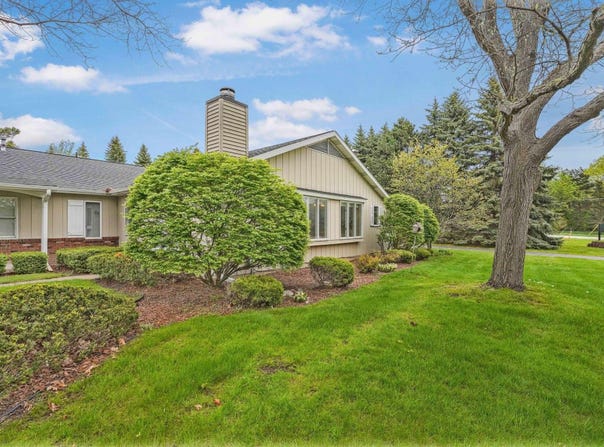 34 Mathison Road, Traverse City, MI 49686