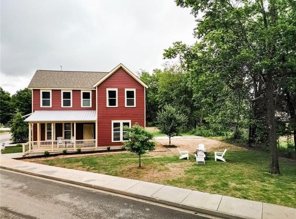 315  E 11th  ST, Fayetteville, AR 72701
