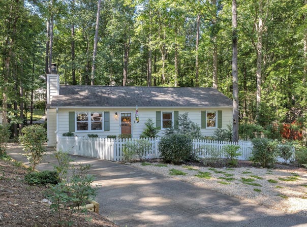 207 Honeysuckle Lane, Cary, NC 27513