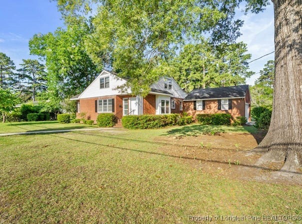 1905 N Rowland Avenue N, Lumberton, NC 28358