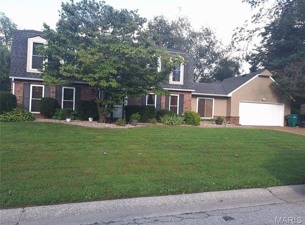 806 N Smiley Street, O'Fallon, IL 62269