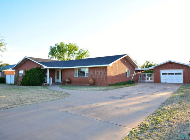 1320 S Ave. F, Portales, NM 88130