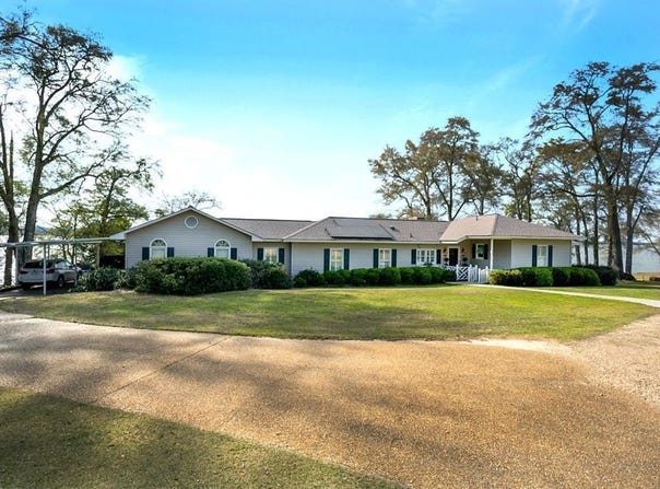 90 Poya Pt, Fort Gaines, GA 39851