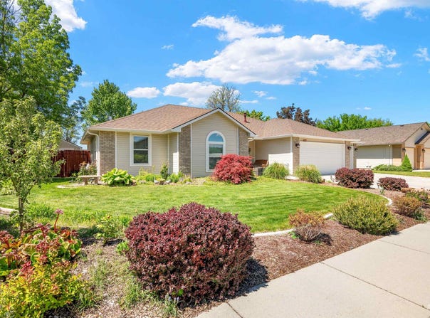 1177 N Lopez Ave, Eagle, ID 83616