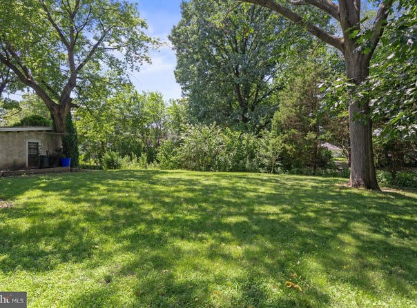 605 LINCOLN AVENUE, COLLINGSWOOD, NJ 08108
