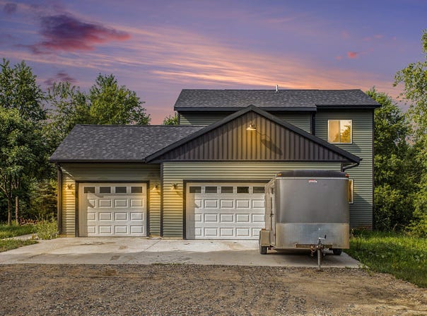 875 W Hobbs Road, Delton, MI 49046