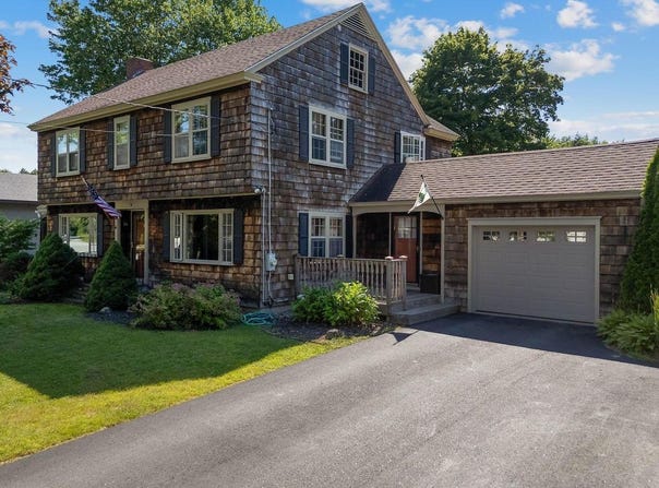 36 Woodlawn Avenue, Auburn, ME 04210