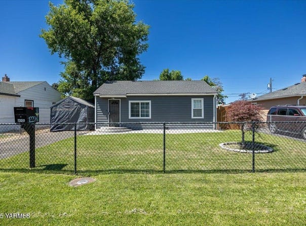 1220 Landon Ave, Yakima, WA 98902