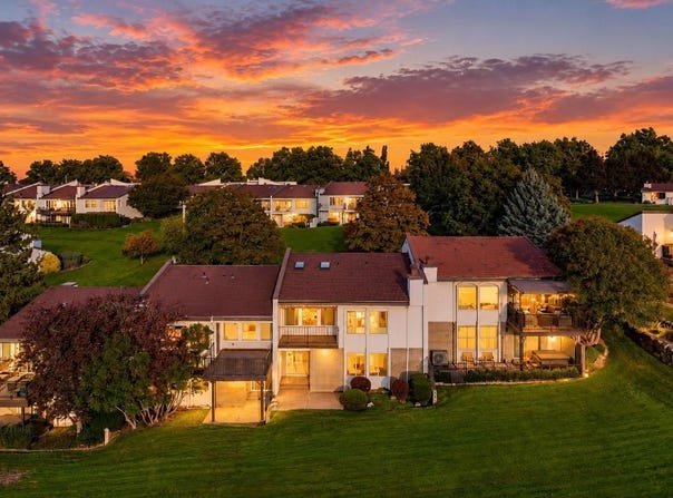 2011 Fairway Drive, Richland, WA 99352