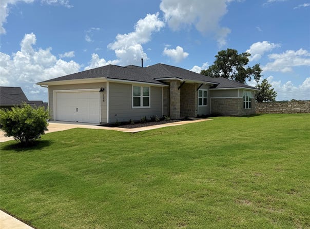109 Surfside St, San Marcos, TX 78666
