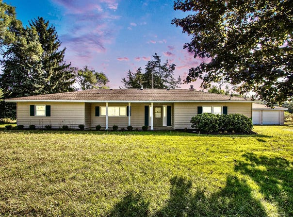 15729 Co Rd 215, Grand Junction, MI 49056