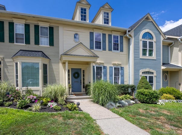 204 Cambridge Commons, Middletown, CT 06457