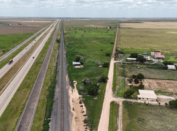 County Road V, Plainview, TX 79072