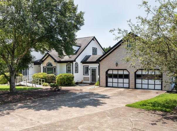 2517 Oakes Plantation Drive, Raleigh, NC 27610