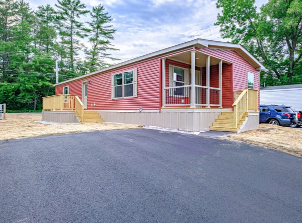 8 Maplewood Drive, Limington, ME 04049