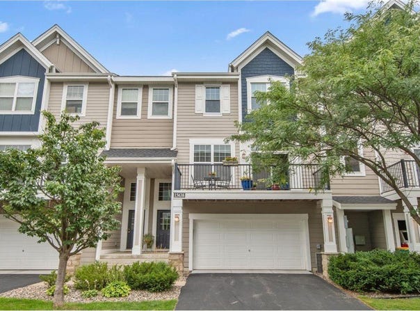 15638 Early Bird Circle, Apple Valley, MN 55124