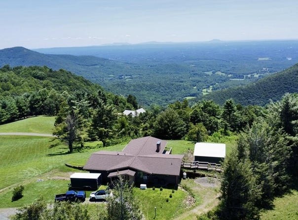 164 Windswept Ln, Galax, VA 24333