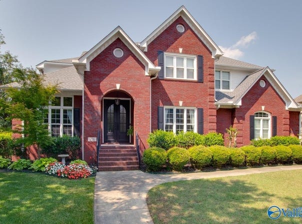 3126 SE Haddonstone Drive SE, Owens Cross Roads, AL 35763